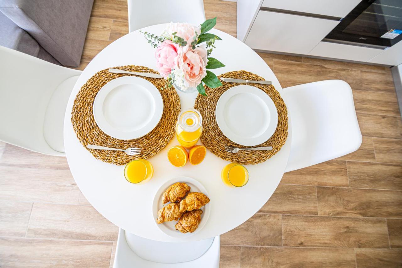Sunstay Seaside Flat I Puerto Marina 베날마데나코스타 외부 사진